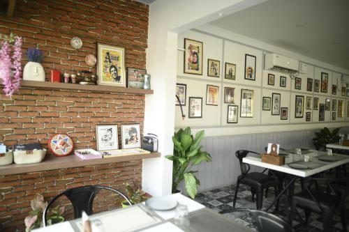 purple orchid hotel