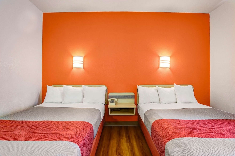 motel 6 lemoore ca