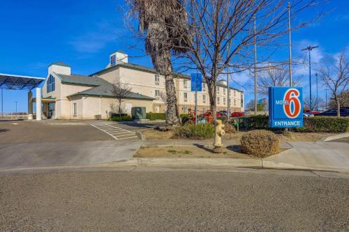 Motel 6 Lemoore, Ca,Lemoore>>Corcoran,2 star