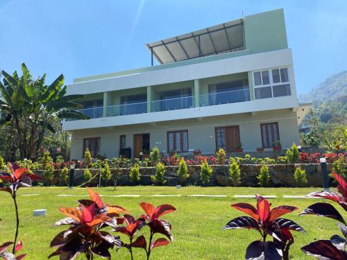 The Valley Rose,,5 star