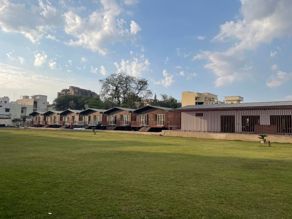 vrindavan greens resort