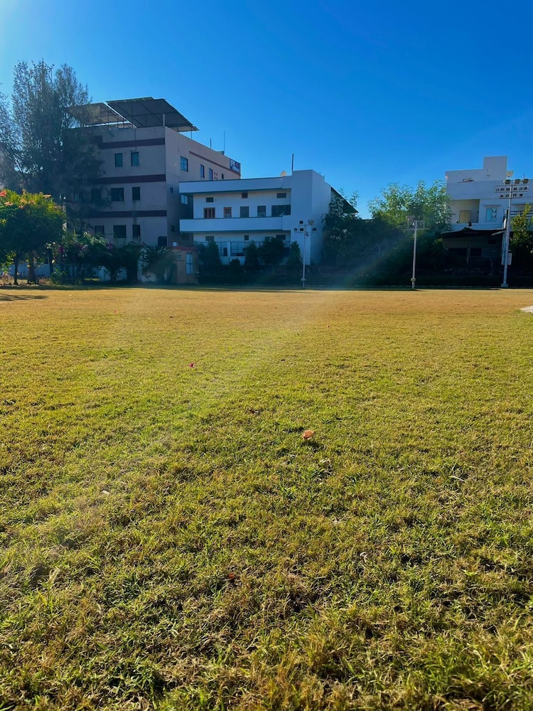 vrindavan greens resort