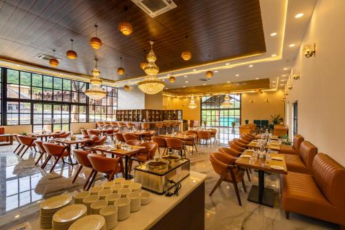 axiom resort luxury cottages arambol