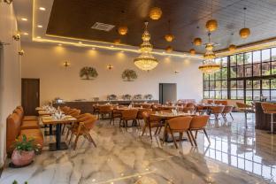 axiom resort luxury cottages arambol