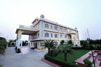 hari mahal resort
