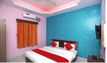 dhamstay hotel savashi near temple puri