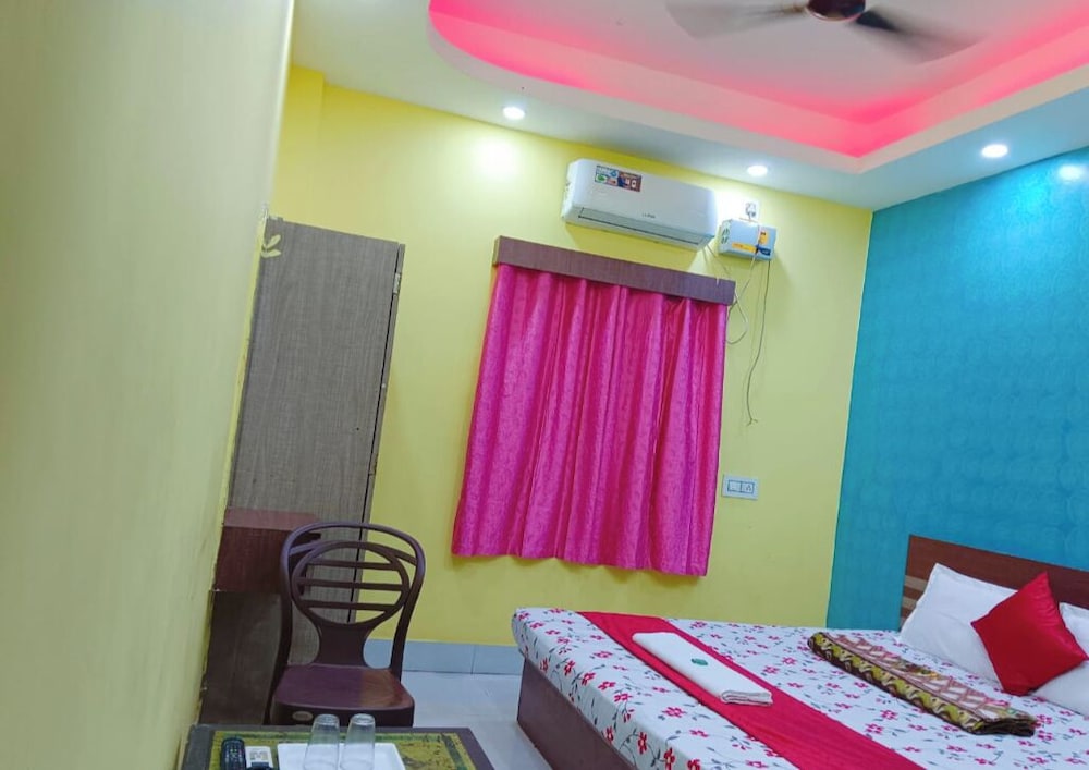 dhamstay hotel savashi near temple puri