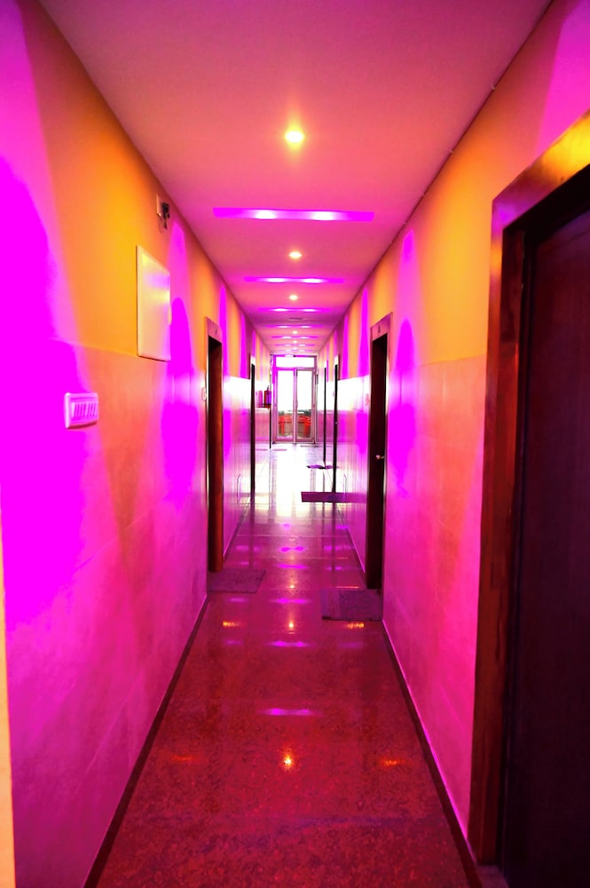 dhamstay hotel blue sagar nearbeach puri