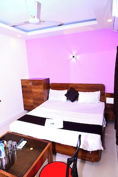 dhamstay hotel blue sagar nearbeach puri