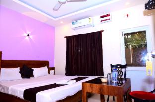 dhamstay hotel blue sagar nearbeach puri