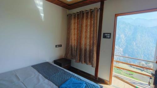 Ice Valley Resort,,2 star