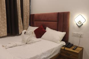 hotel maurya inn