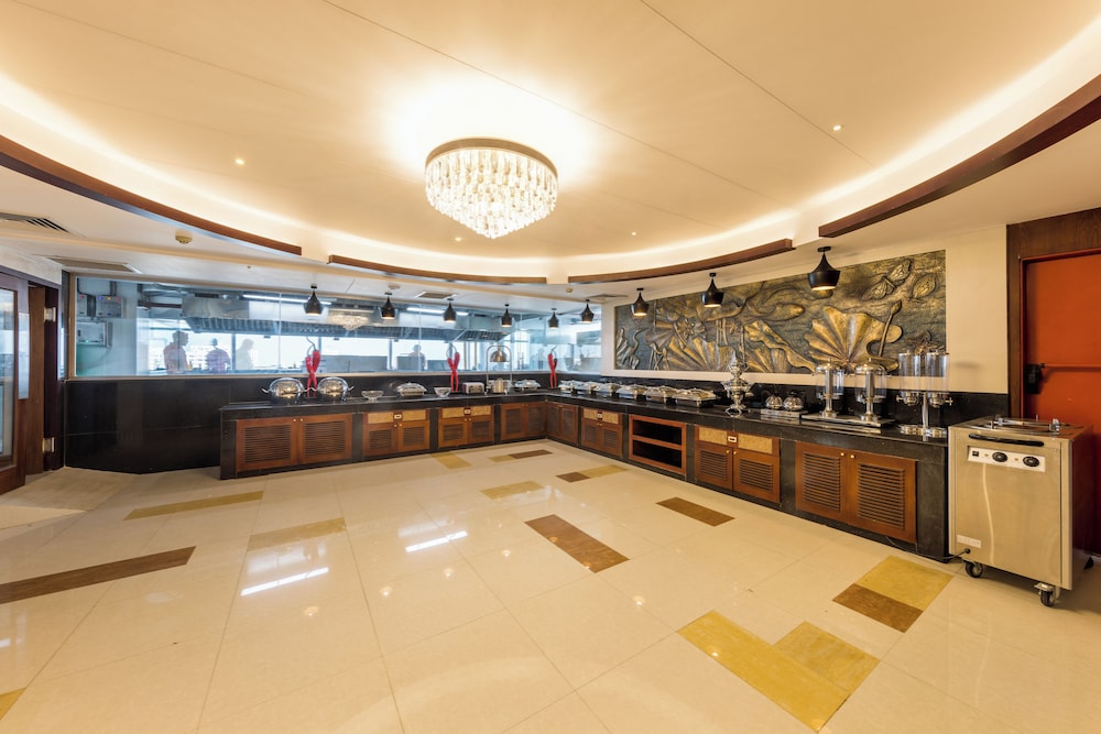 grand palace hotel and resorts dhaka