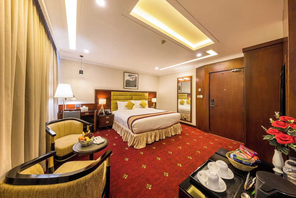grand palace hotel and resorts dhaka