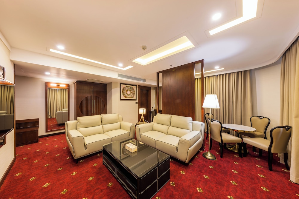 grand palace hotel and resorts dhaka
