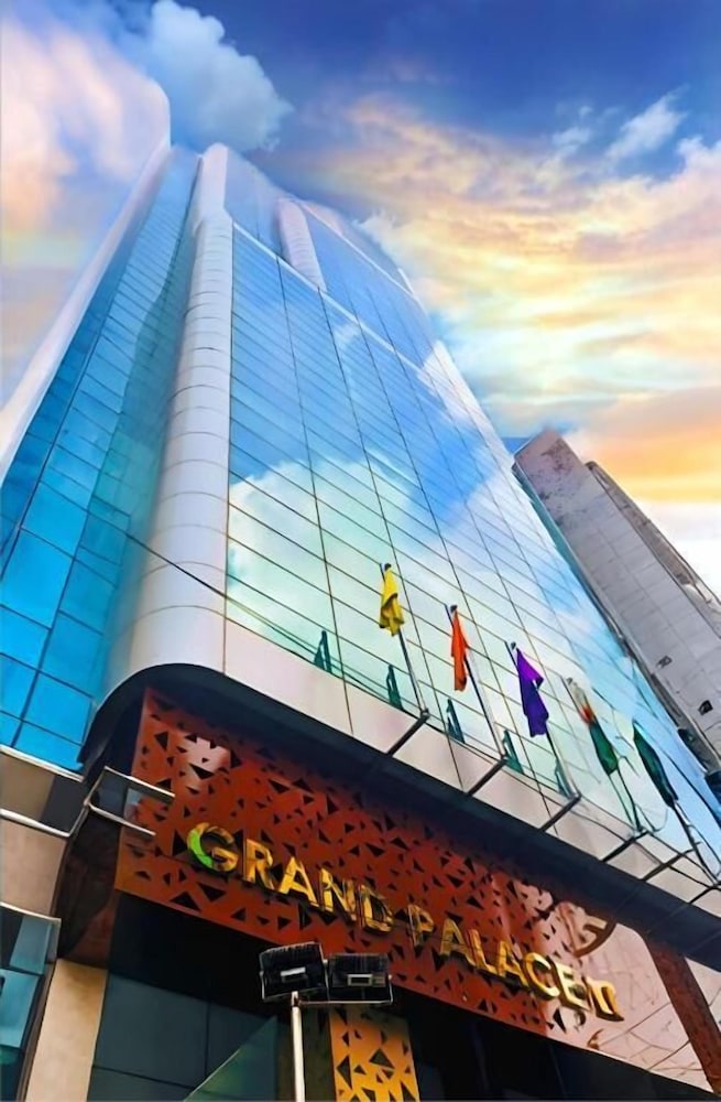 grand palace hotel and resorts dhaka