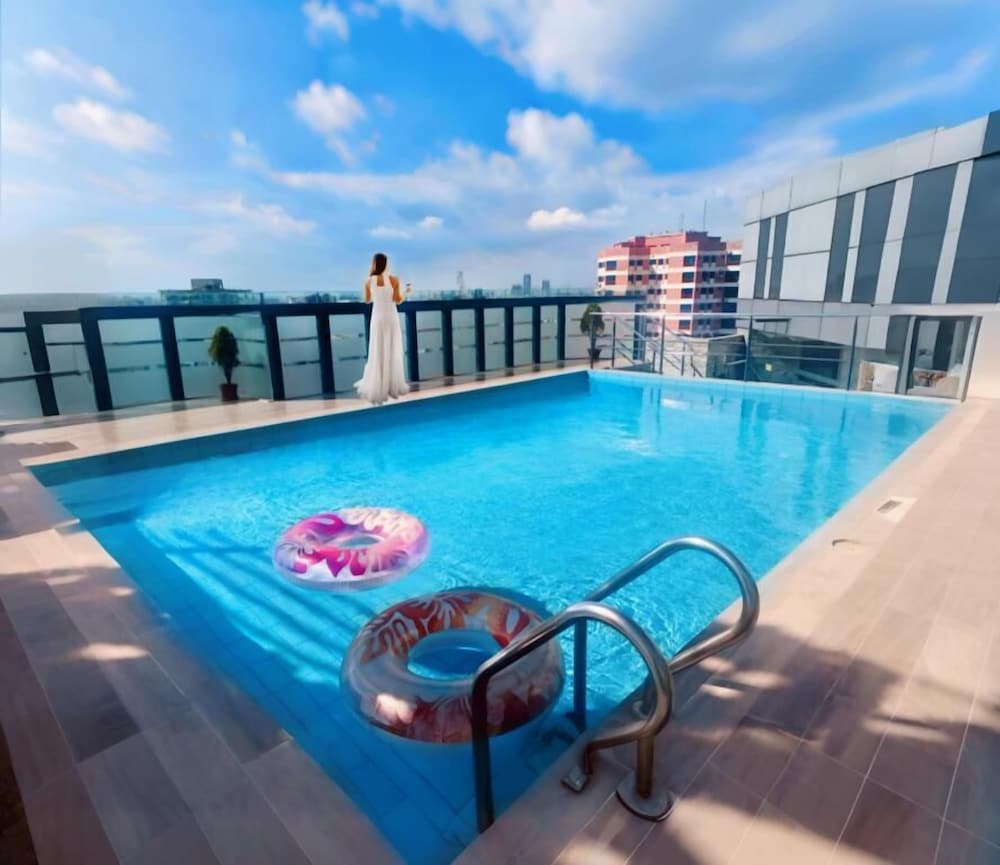 grand palace hotel and resorts dhaka