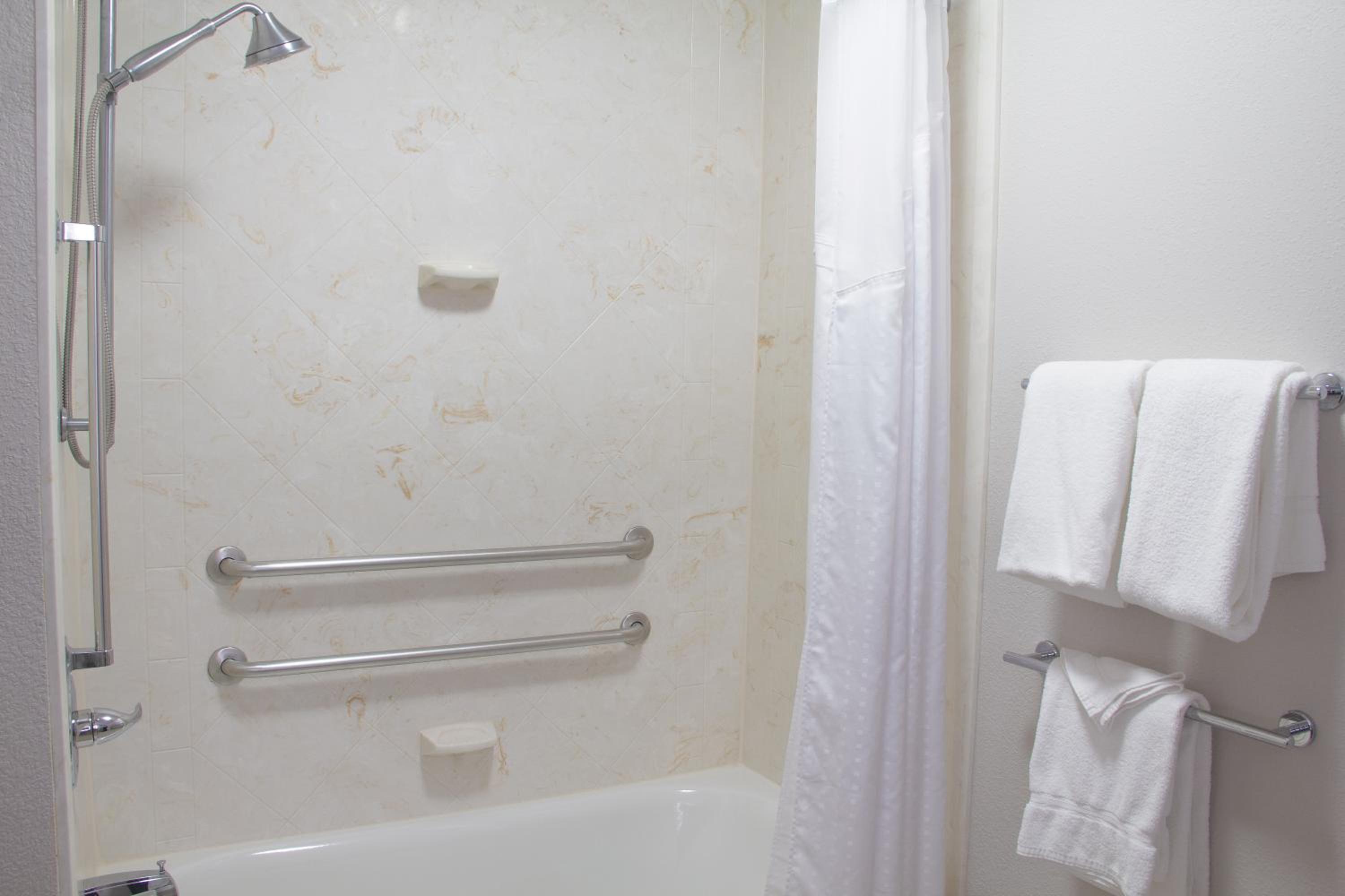 holiday inn express and suites lexington dtwn area keenland by ihg