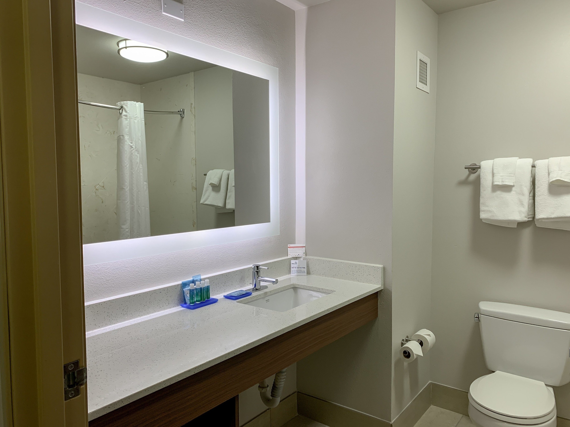 holiday inn express and suites lexington dtwn area keenland by ihg