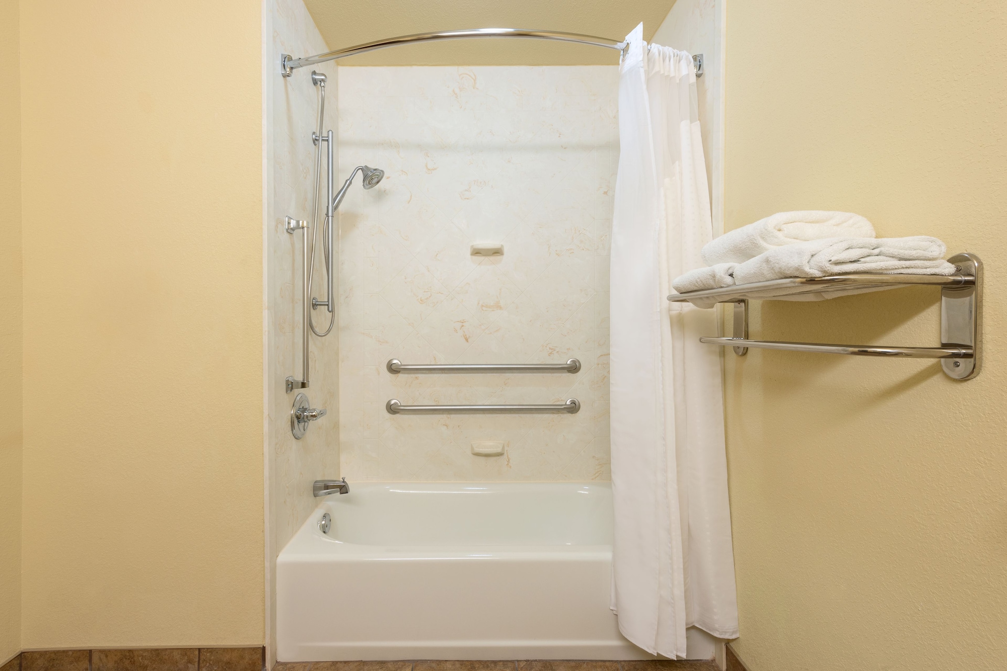 holiday inn express and suites lexington dtwn area keenland by ihg