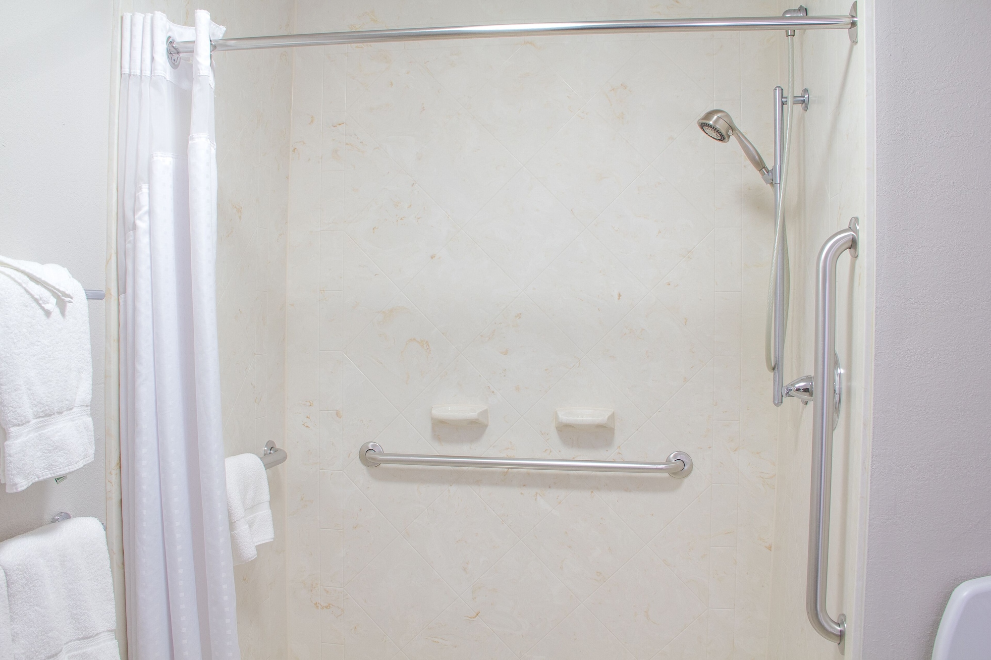 holiday inn express and suites lexington dtwn area keenland by ihg