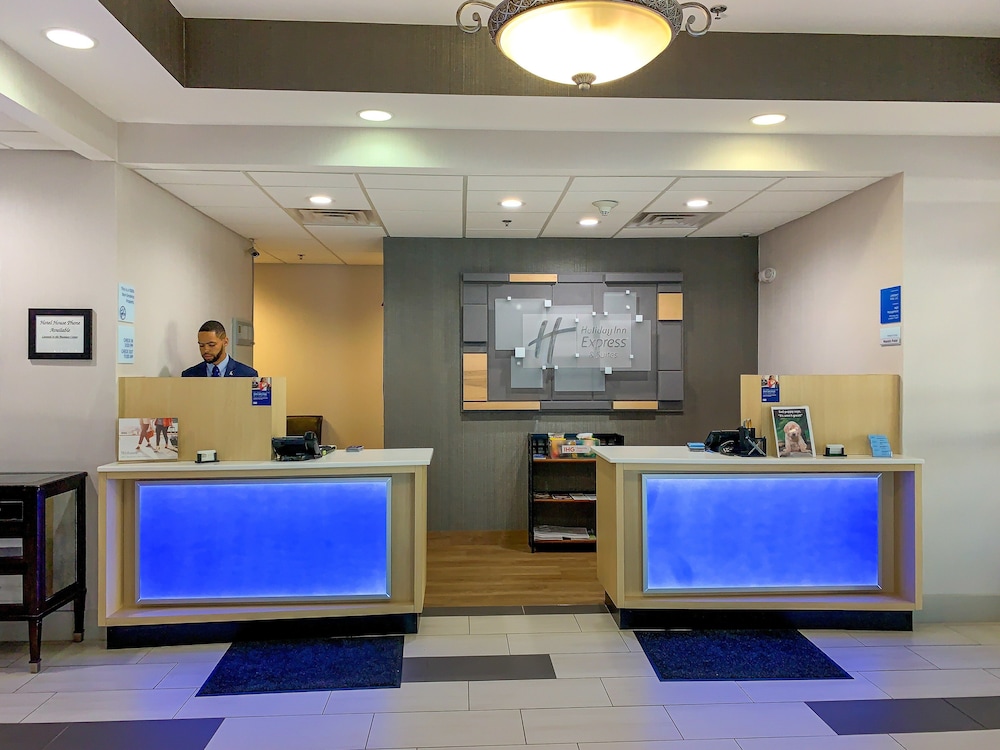 holiday inn express and suites lexington dtwn area keenland by ihg