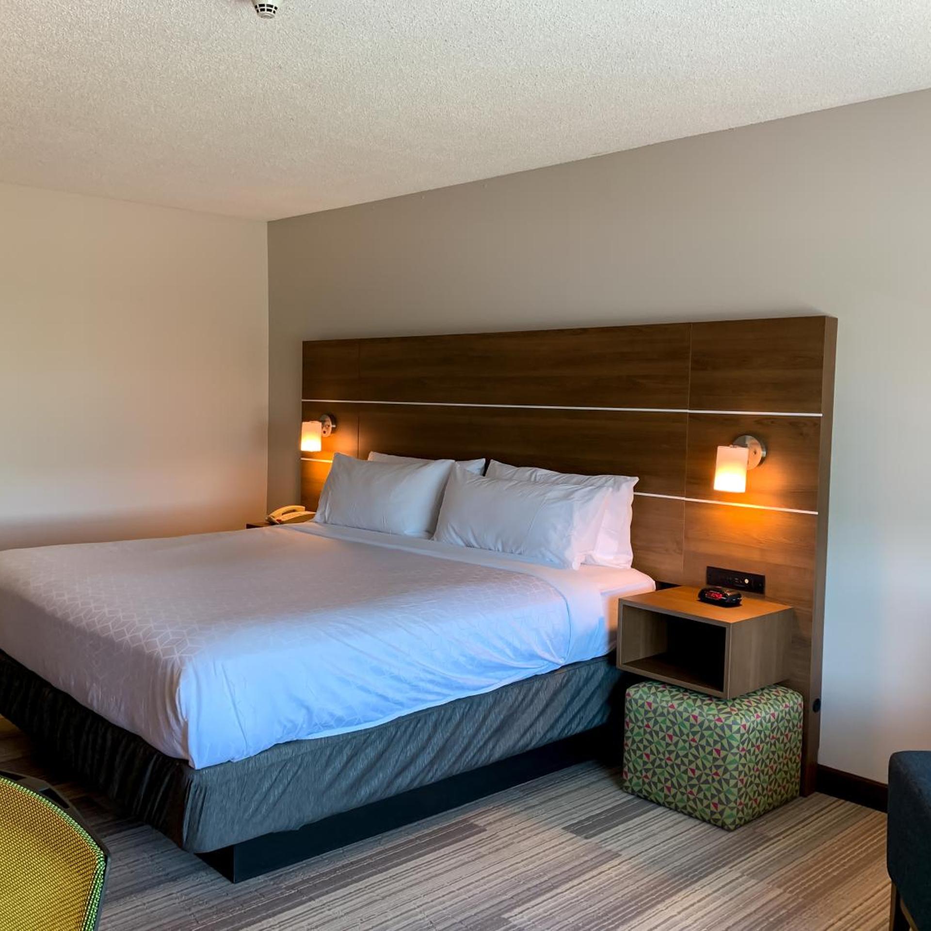 holiday inn express and suites lexington dtwn area keenland by ihg