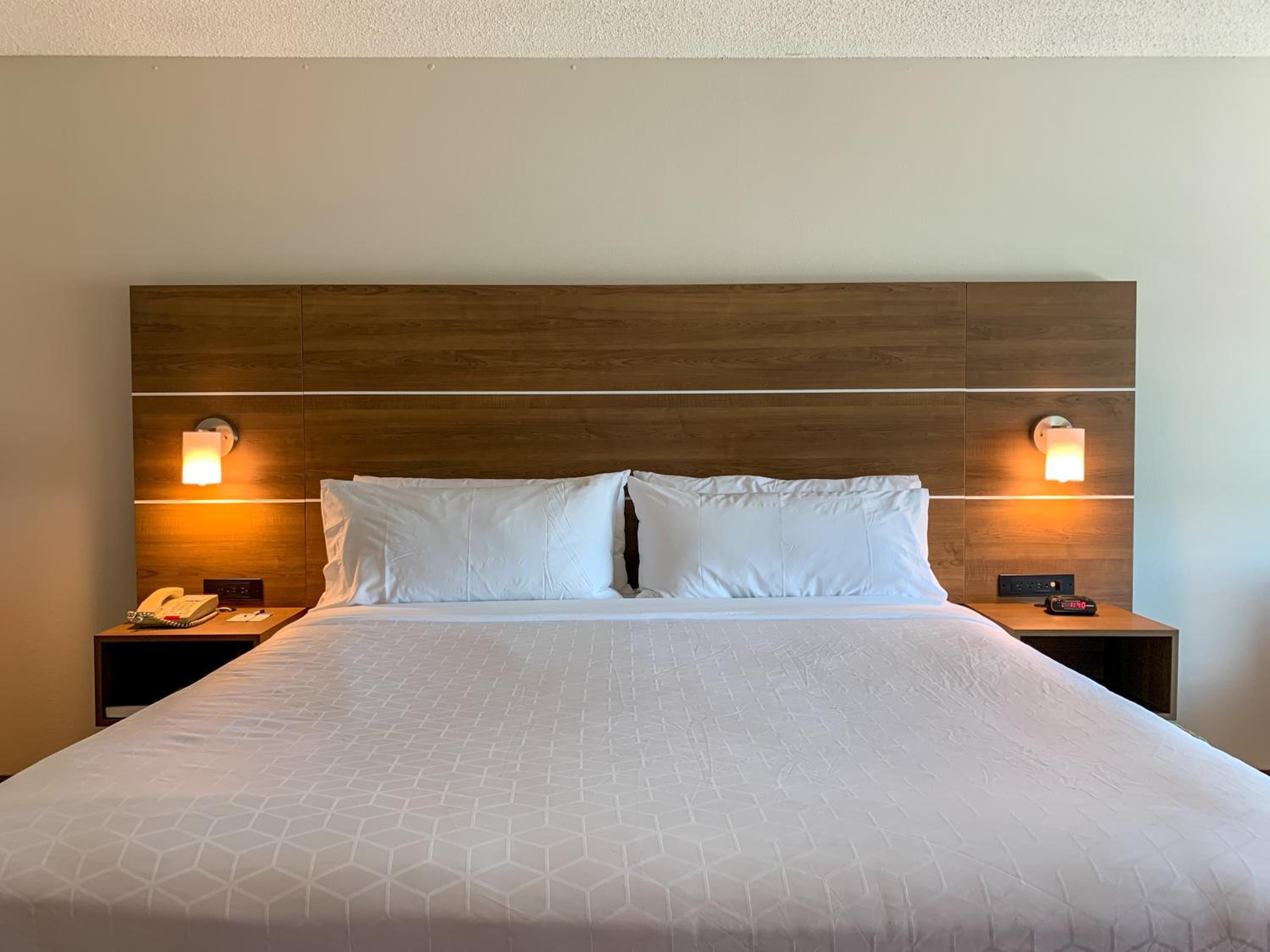 holiday inn express and suites lexington dtwn area keenland by ihg