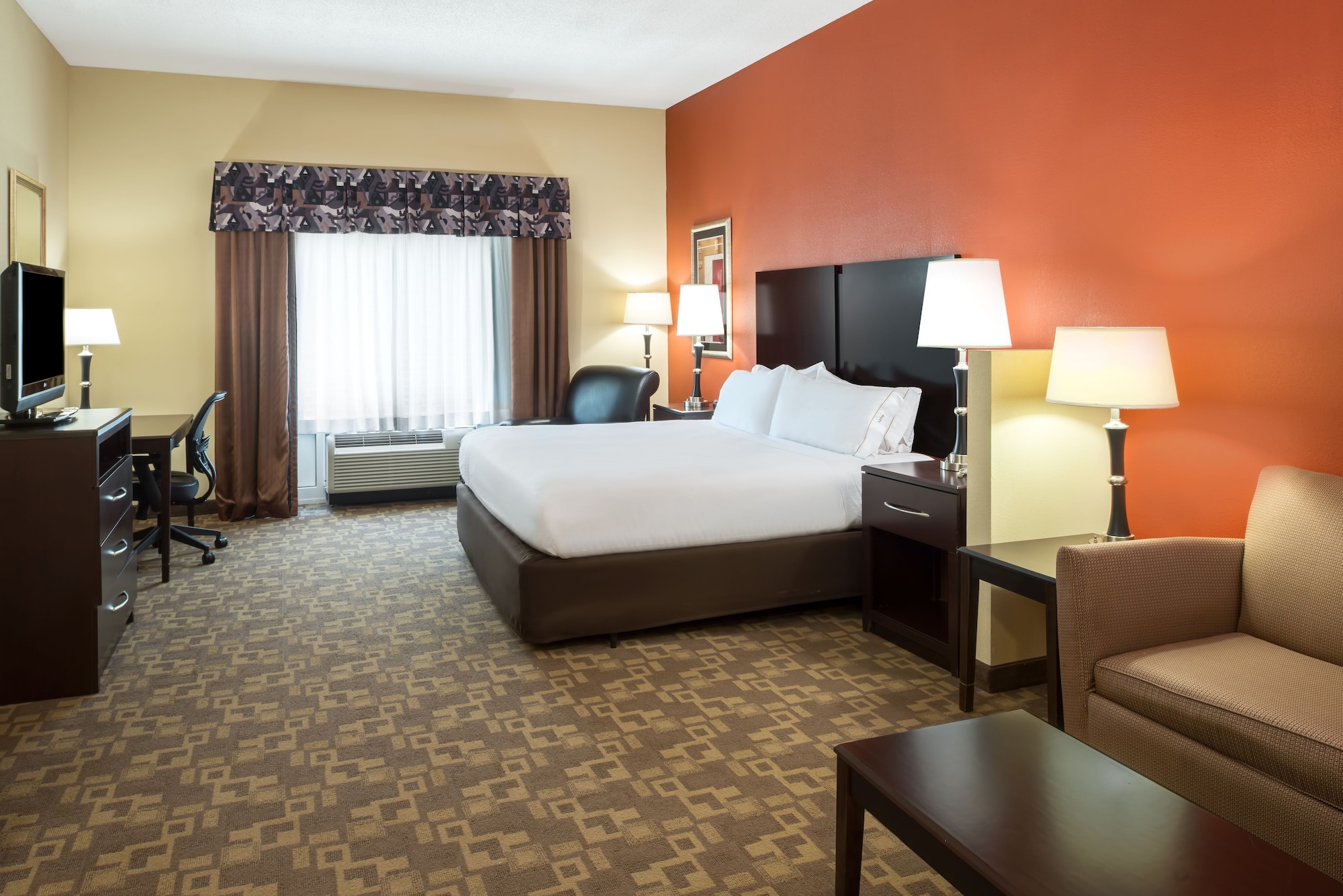 holiday inn express and suites lexington dtwn area keenland by ihg