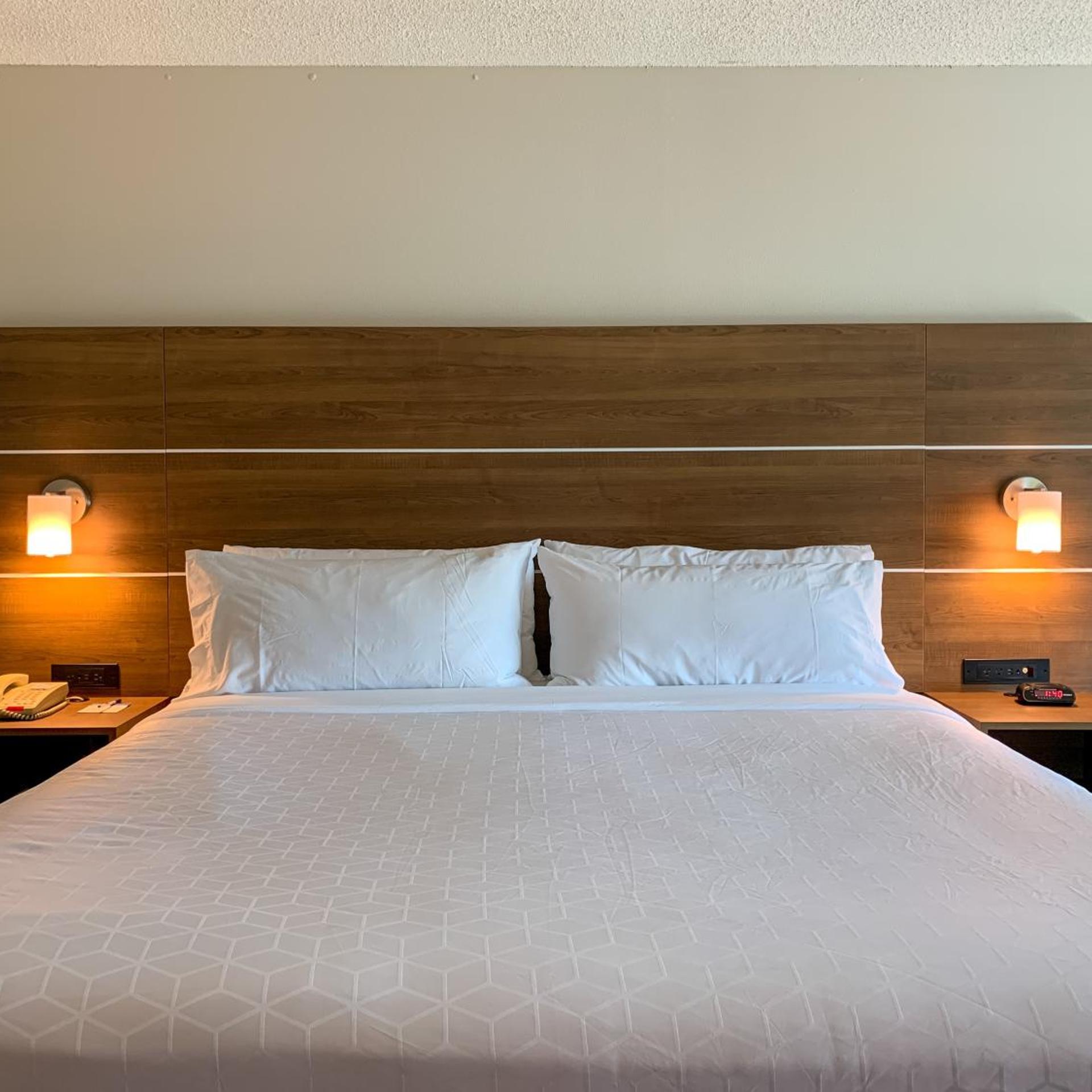 holiday inn express and suites lexington dtwn area keenland by ihg