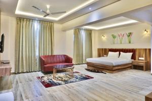 the grand imperial pune