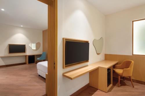 ramada encore by wyndham lucknow airport