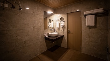 yashshree pelling chekhim retreat