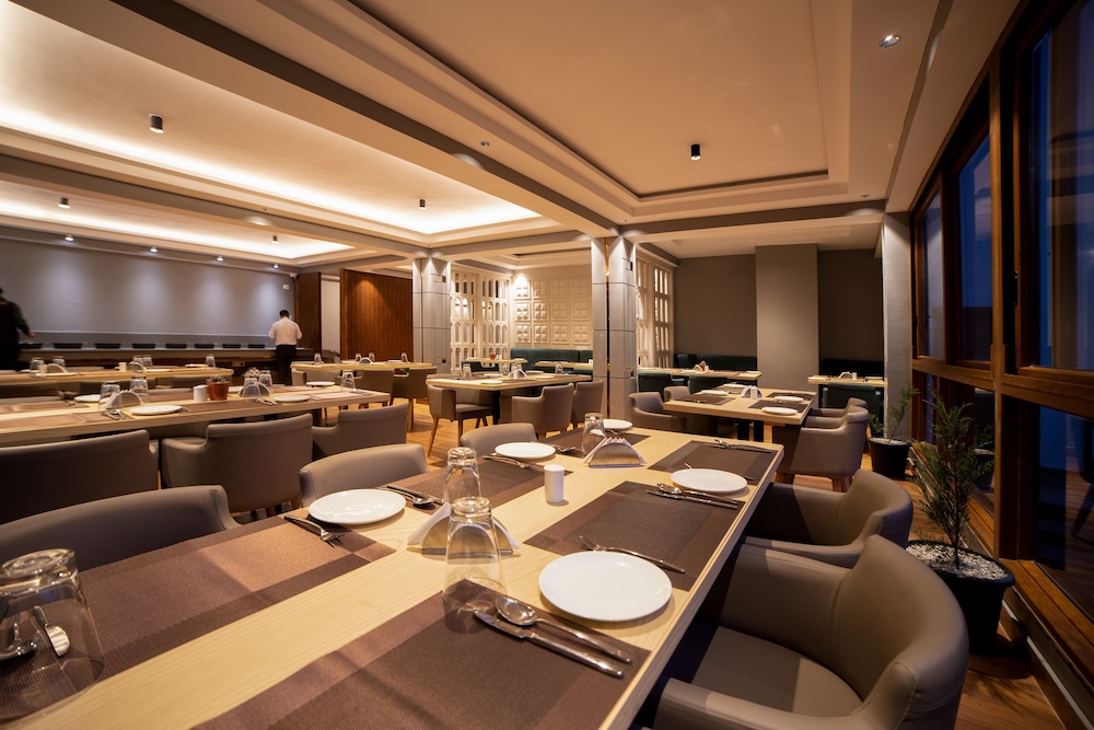 yashshree pelling chekhim retreat