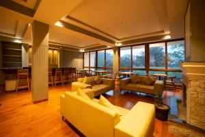 yashshree pelling chekhim retreat