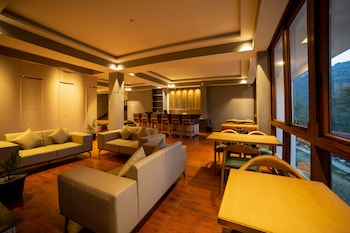 yashshree pelling chekhim retreat