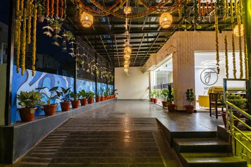 hiwa boutique hotel
