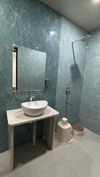 hotel shree ashtavinayak grand