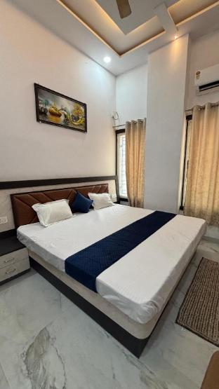 hotel shree ashtavinayak grand