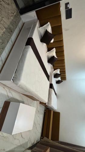 hotel shree ashtavinayak grand