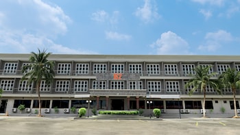 b2 ubon boutique and budget hotel