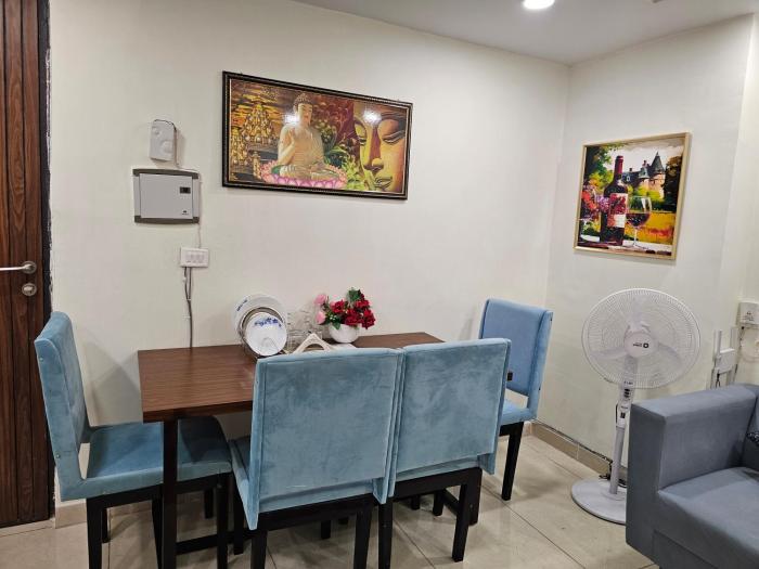 ultra luxury 1bhk 1121 flat by bliss stay