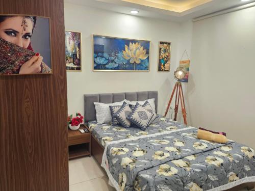 ultra luxury 1bhk 1121 flat by bliss stay