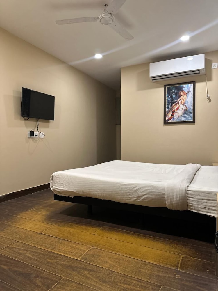 hotel shore i faridabad