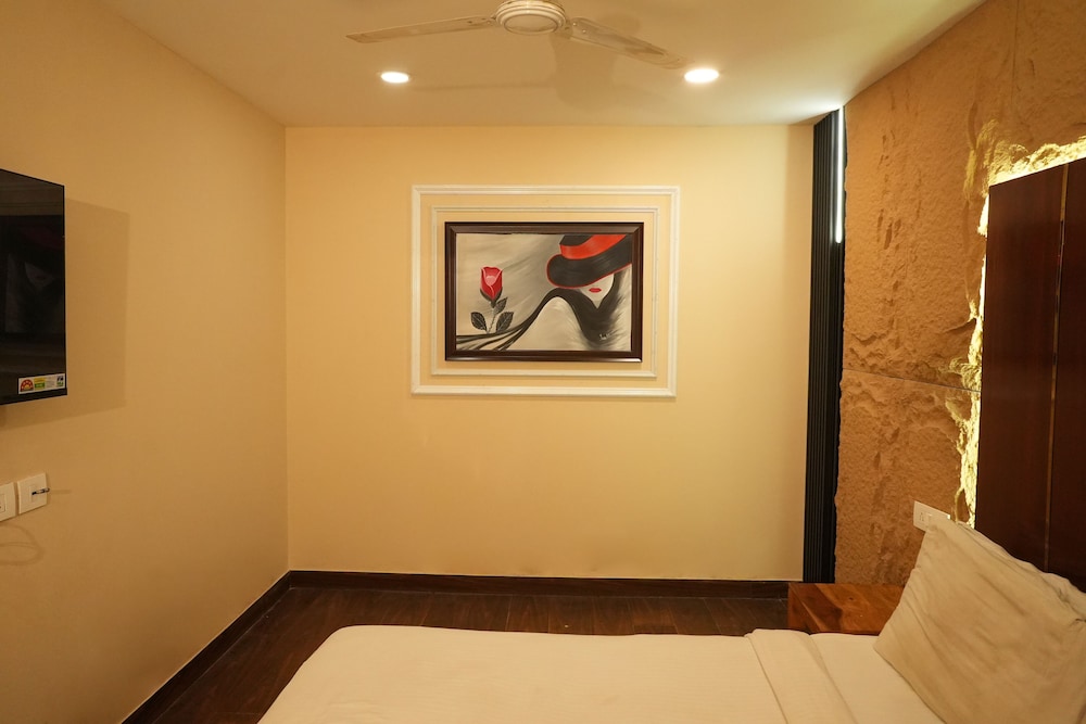 hotel shore i faridabad