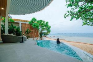 madusea grand villa