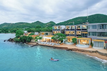 madusea grand villa