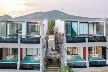 madusea grand villa