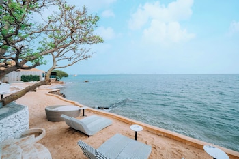 madusea grand villa