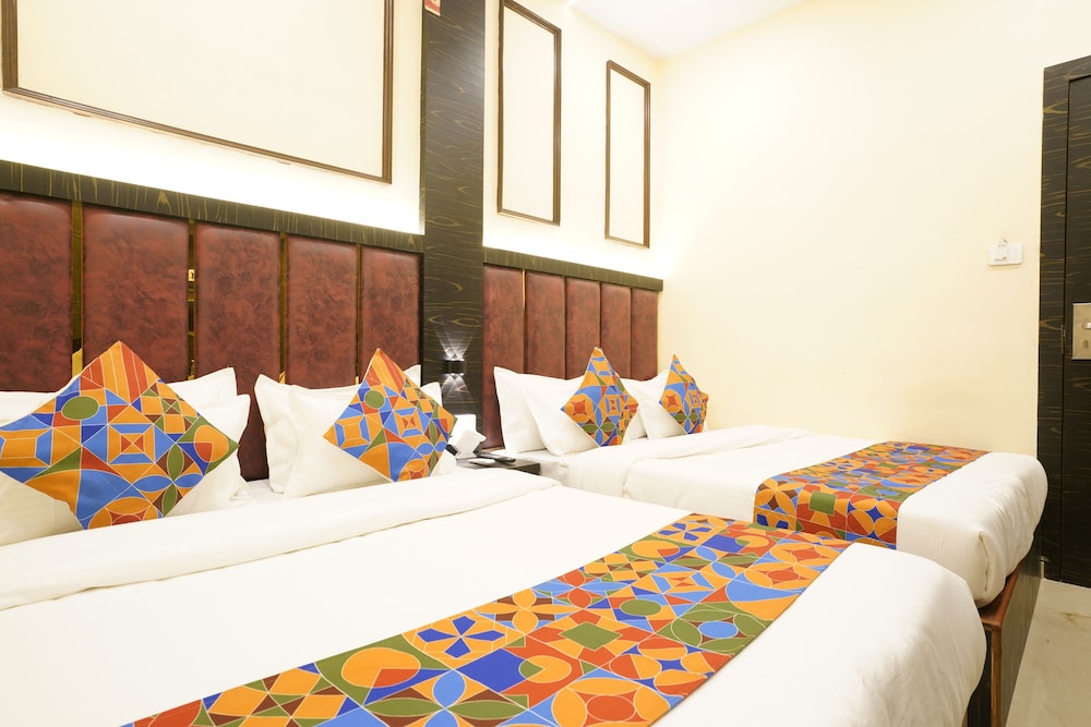 hotel sky suites sahar cargo